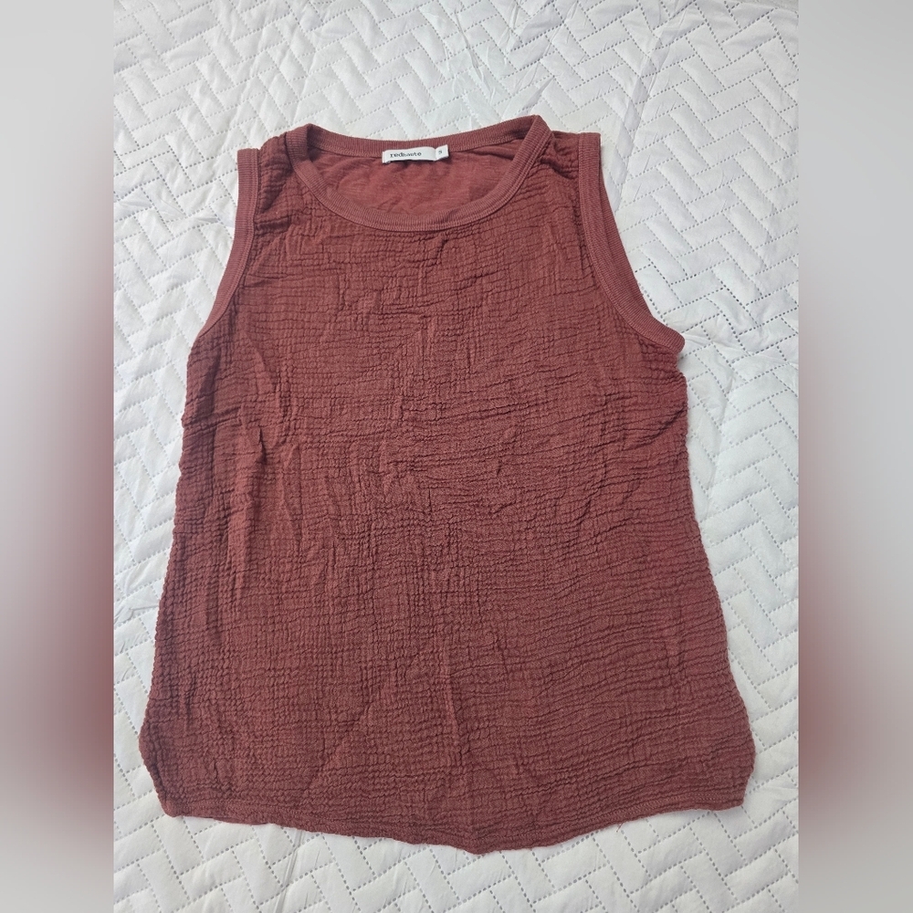 Redhaute Sleeveless Textured Top Mauve red